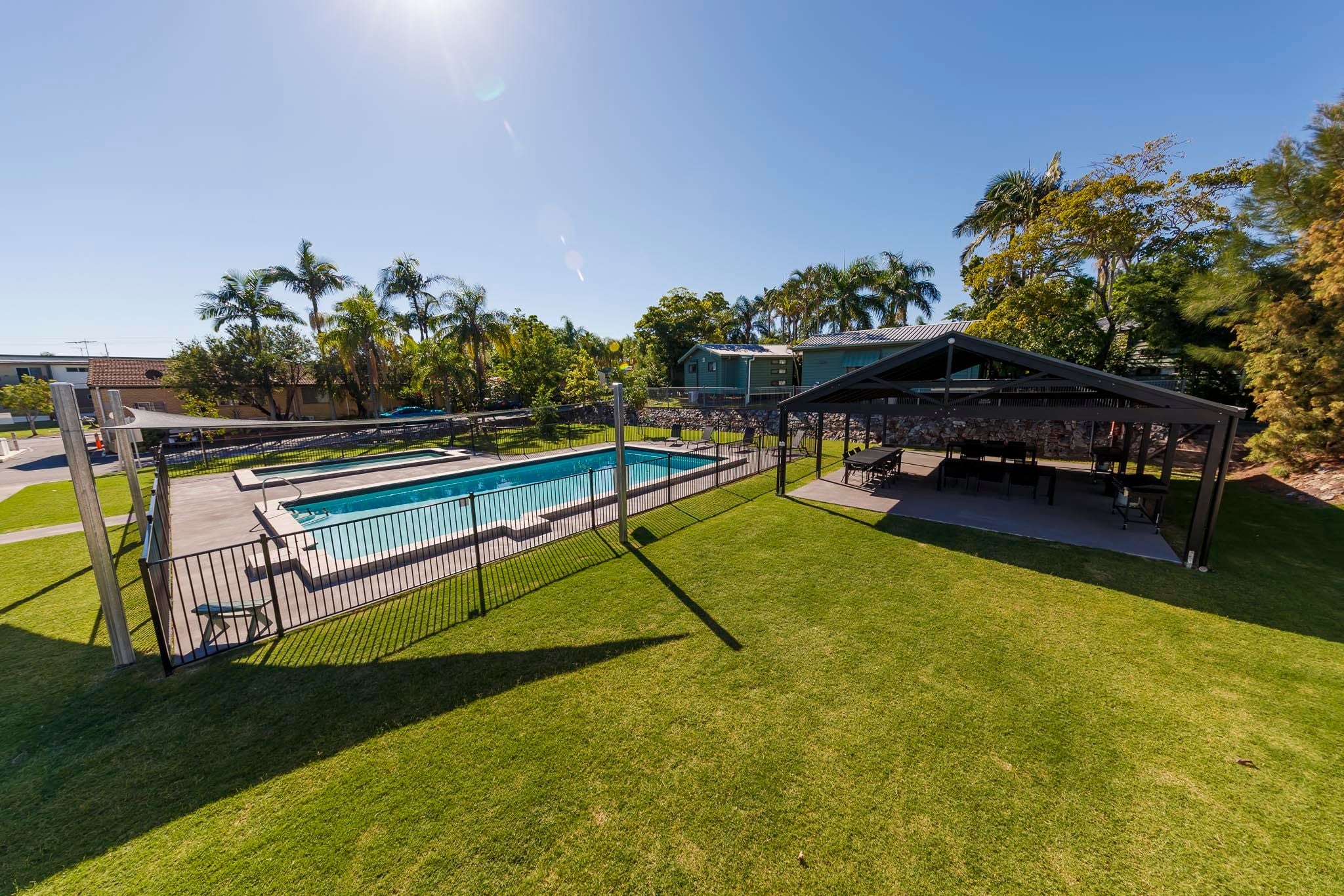 Ingenia Rental Eight Mile Plains pool 1