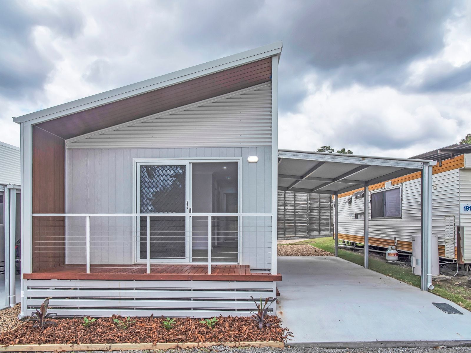 Ingenia Rental Eight Mile Plains 1 Bedroom condo