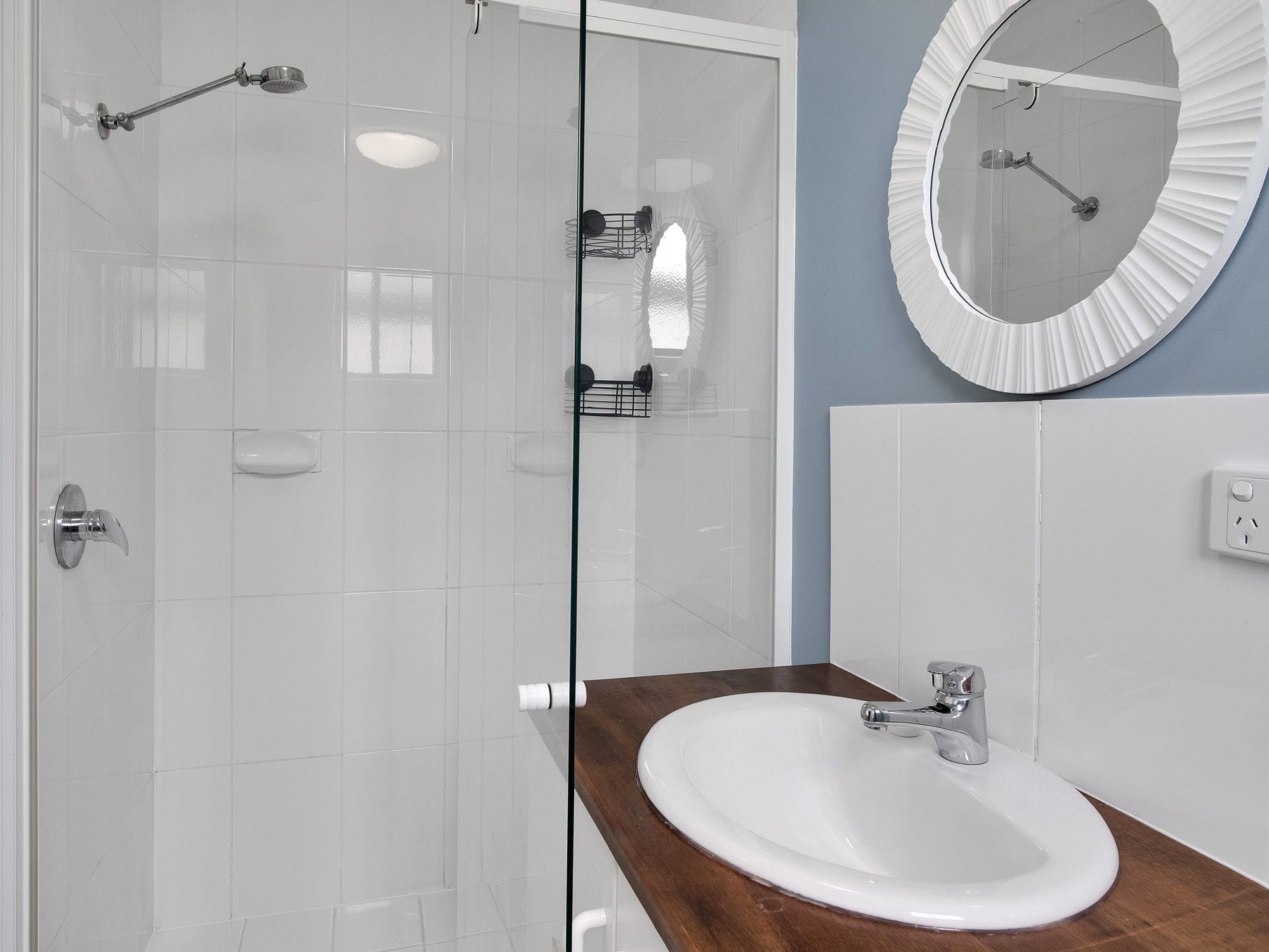 Ingenia Rental Chambers Flat 1 Bedroom Condo bathroom