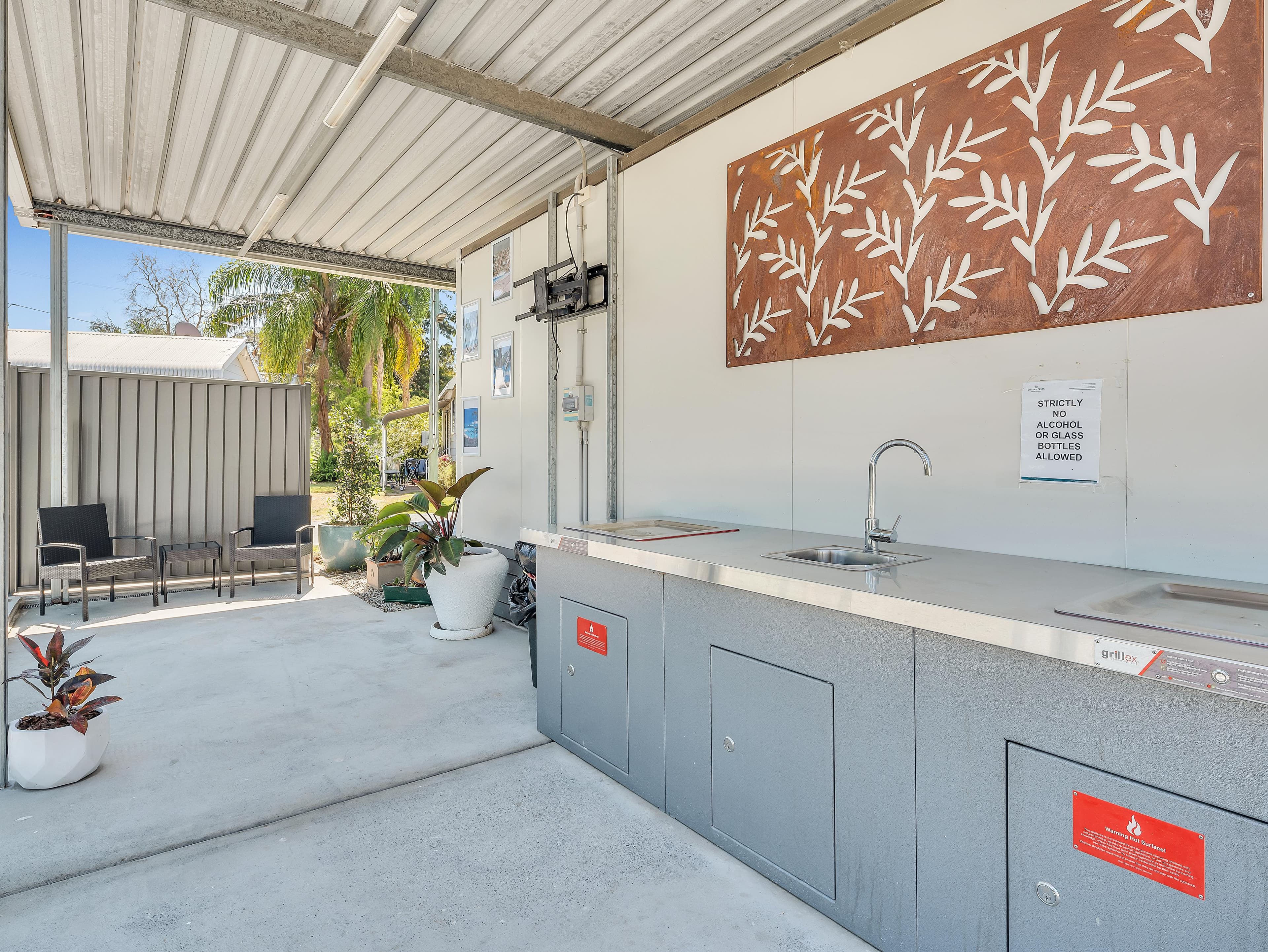 Ingenia Rental Brisbane North Camp Kitchen
